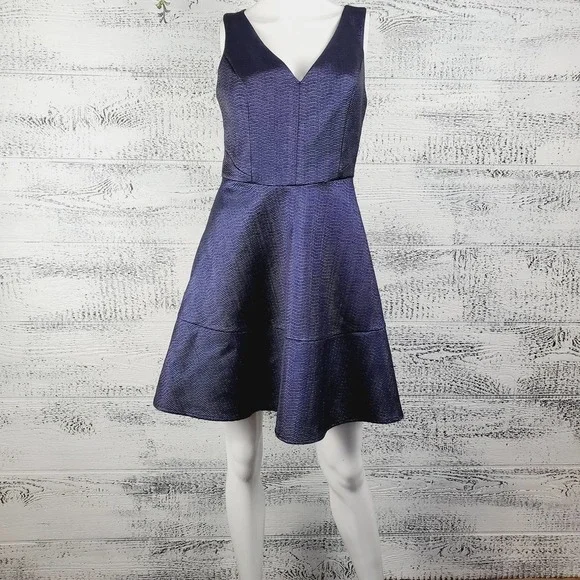 Express Fit and Flare Cocktail Nightdress Metallic Jacquard Dress NWOT Sz 6 - Picture 9 of 11